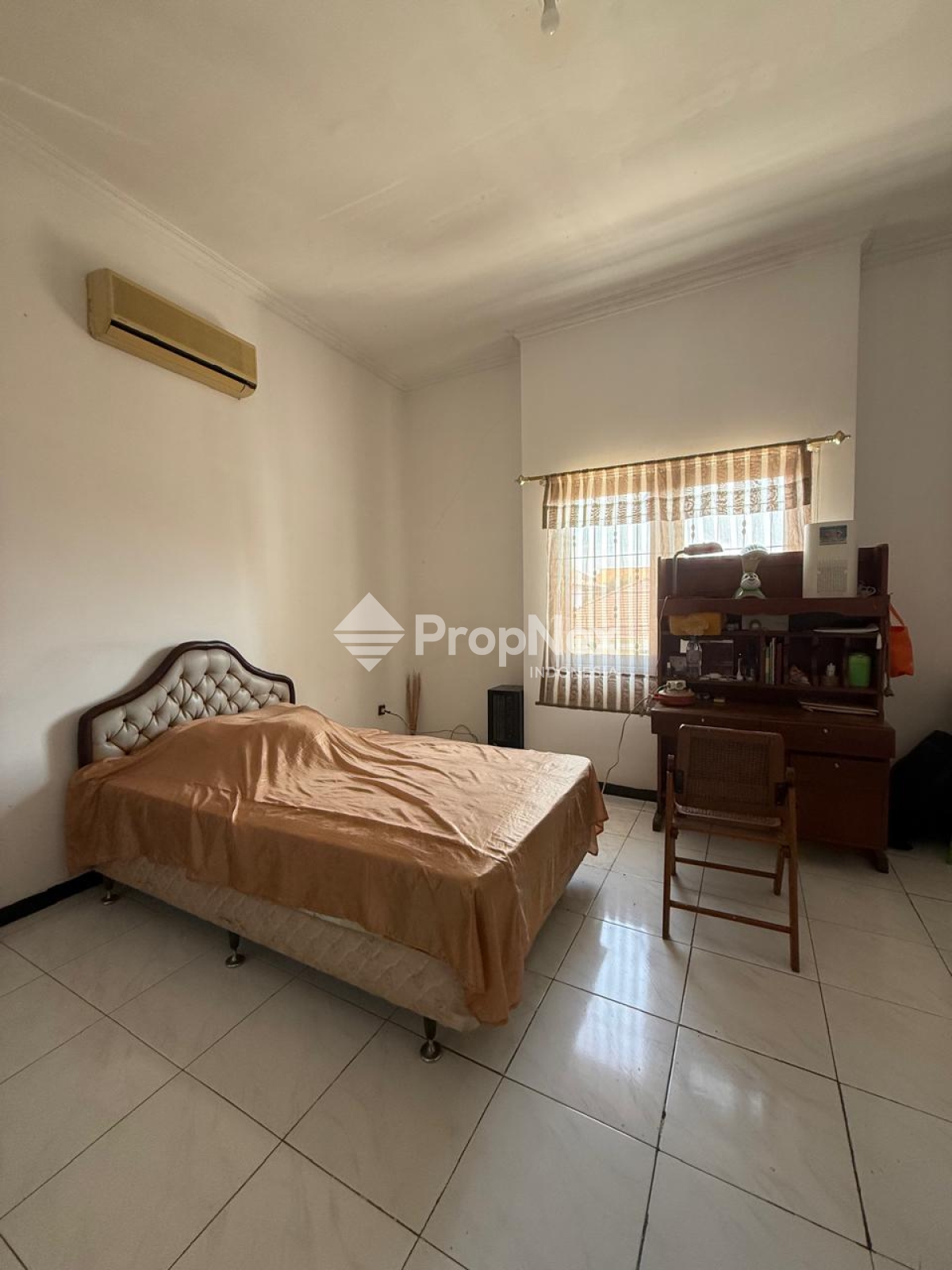 Rumah Modern Siap Huni Di Margorejo Indah — foto 9